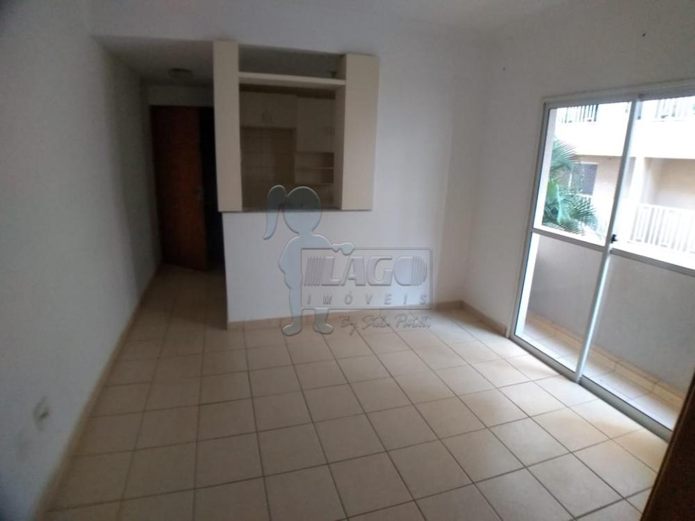 Alugar Apartamentos / Padrão em Ribeirão Preto R$ 800,00 - Foto 1