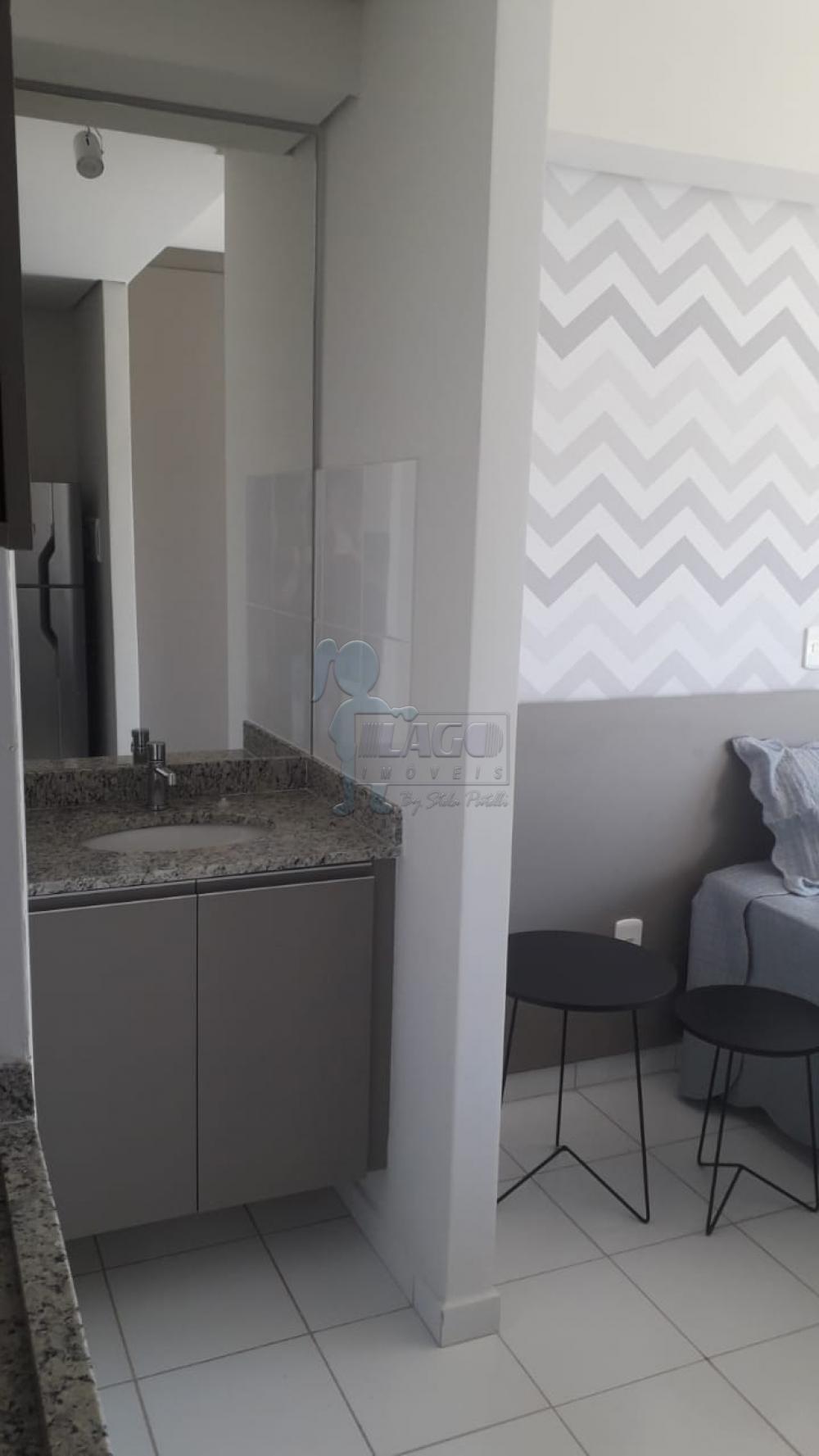 Alugar Apartamento / Padrão em Ribeirão Preto R$ 1.600,00 - Foto 3