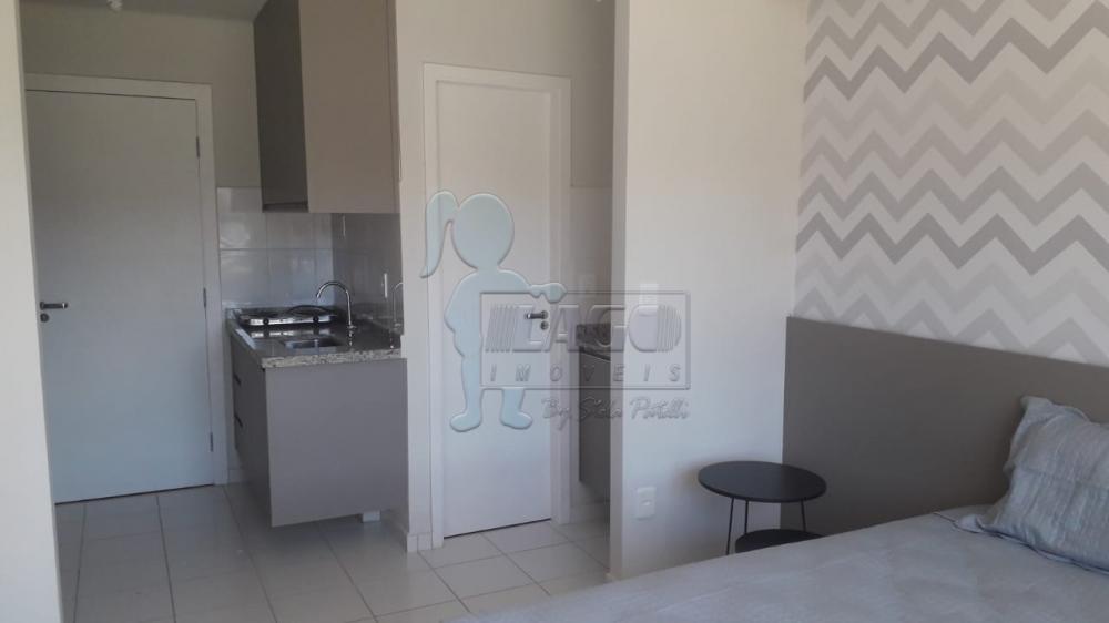 Alugar Apartamento / Padrão em Ribeirão Preto R$ 1.600,00 - Foto 4