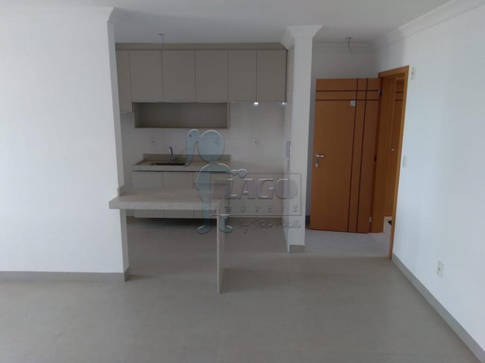 Alugar Apartamentos / Padrão em Ribeirão Preto R$ 1.500,00 - Foto 1