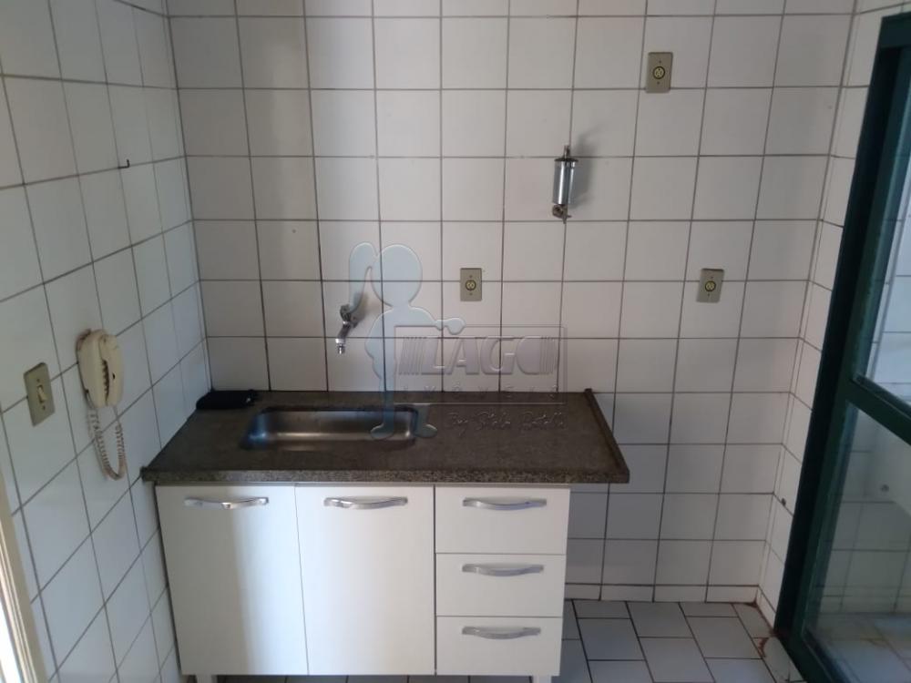 Alugar Apartamento / Padrão em Ribeirão Preto R$ 1.000,00 - Foto 4