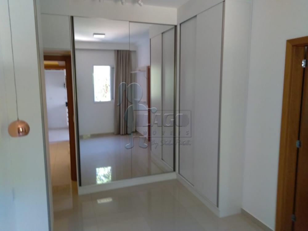 Alugar Apartamento / Padrão em Ribeirão Preto R$ 1.800,00 - Foto 14