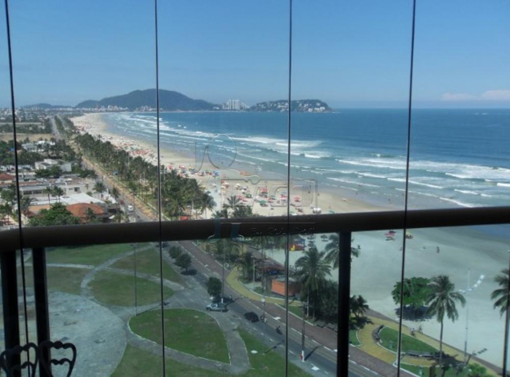 Comprar Apartamento / Padrão em Guarujá R$ 1.380.000,00 - Foto 6