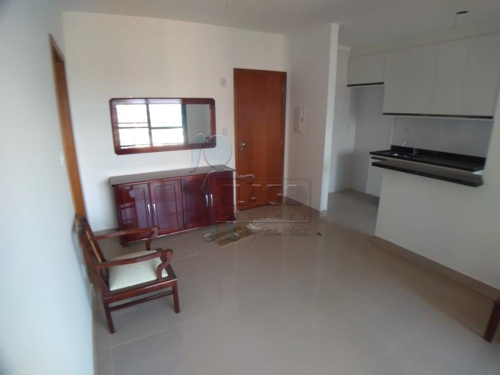 Alugar Apartamento / Padrão em Ribeirão Preto R$ 1.250,00 - Foto 2