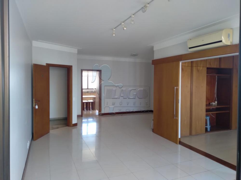 Alugar Apartamento / Padrão em Ribeirão Preto R$ 2.000,00 - Foto 2