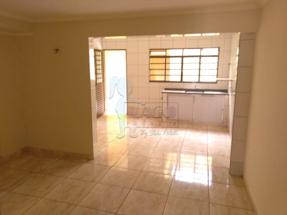 Alugar Casa / Padrão em Ribeirão Preto R$ 1.300,00 - Foto 2