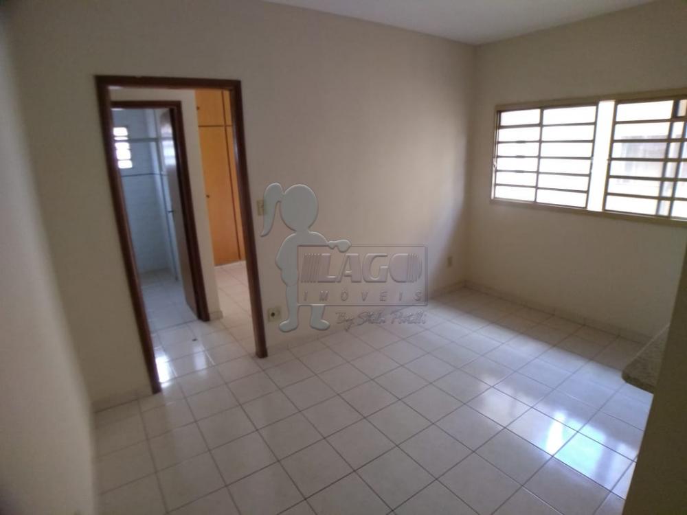 Alugar Apartamento / Padrão em Ribeirão Preto R$ 900,00 - Foto 2