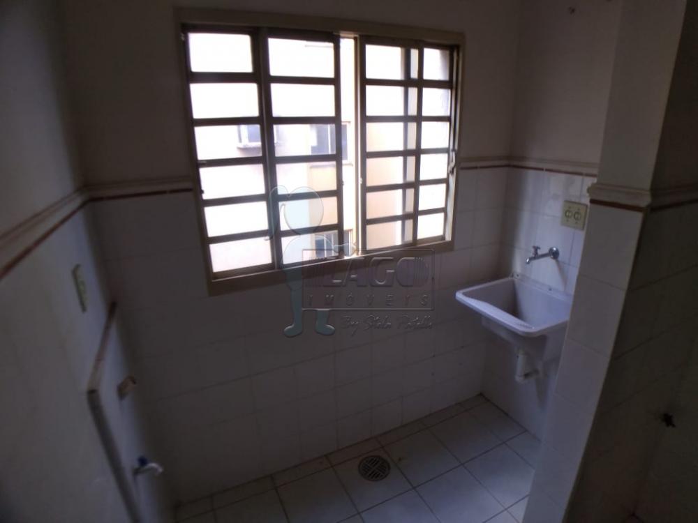 Alugar Apartamento / Padrão em Ribeirão Preto R$ 900,00 - Foto 4