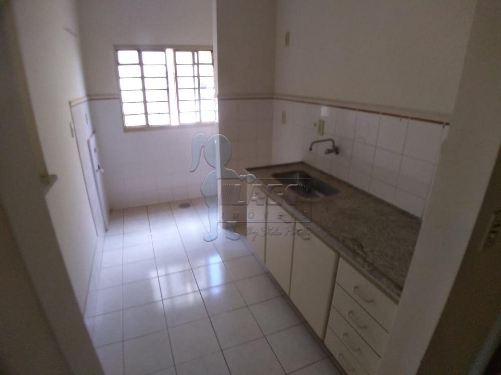 Alugar Apartamento / Padrão em Ribeirão Preto R$ 900,00 - Foto 3