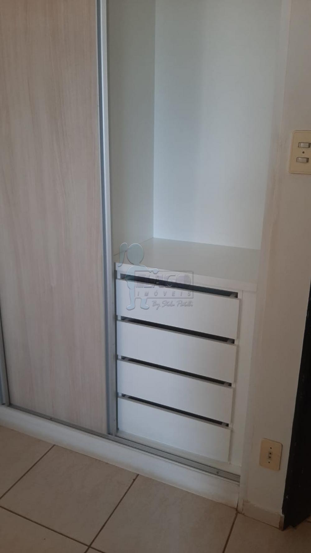 Alugar Apartamento / Padrão em Ribeirão Preto R$ 800,00 - Foto 12