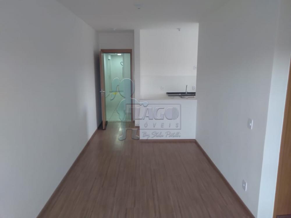 Alugar Apartamento / Padrão em Ribeirão Preto R$ 700,00 - Foto 2