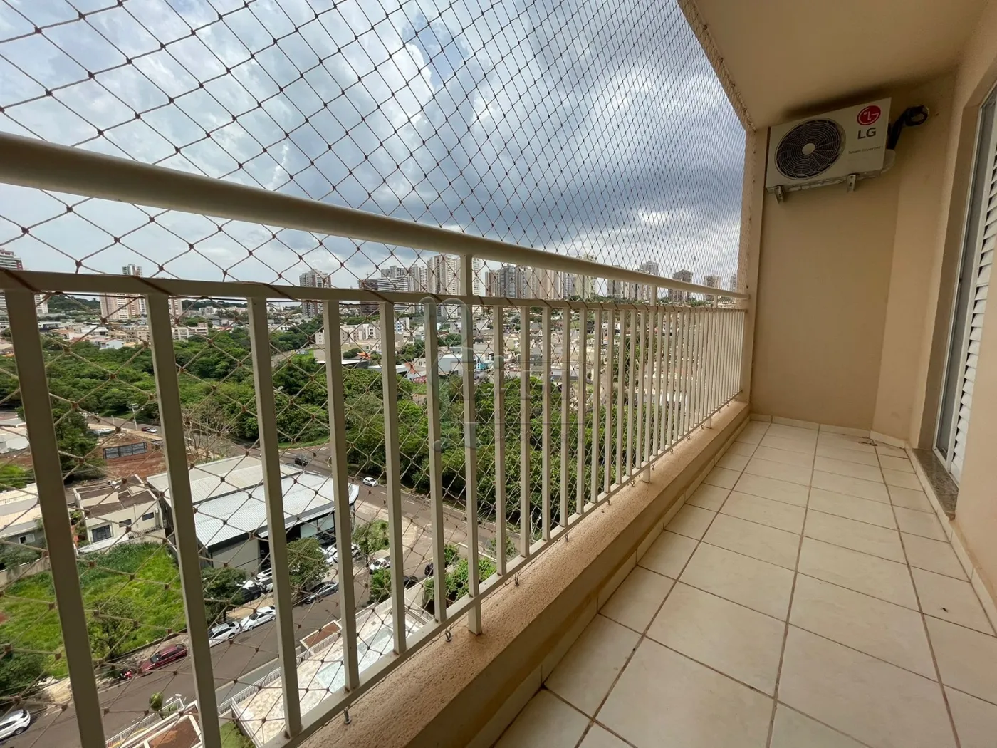 Alugar Apartamento / Padrão em Ribeirão Preto R$ 2.200,00 - Foto 2