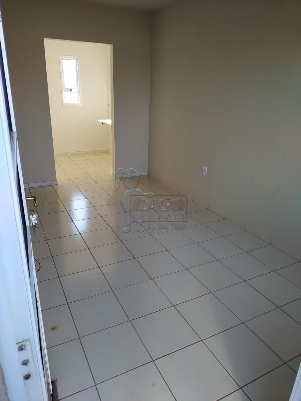 Alugar Casa / Padrão em Ribeirão Preto R$ 850,00 - Foto 5