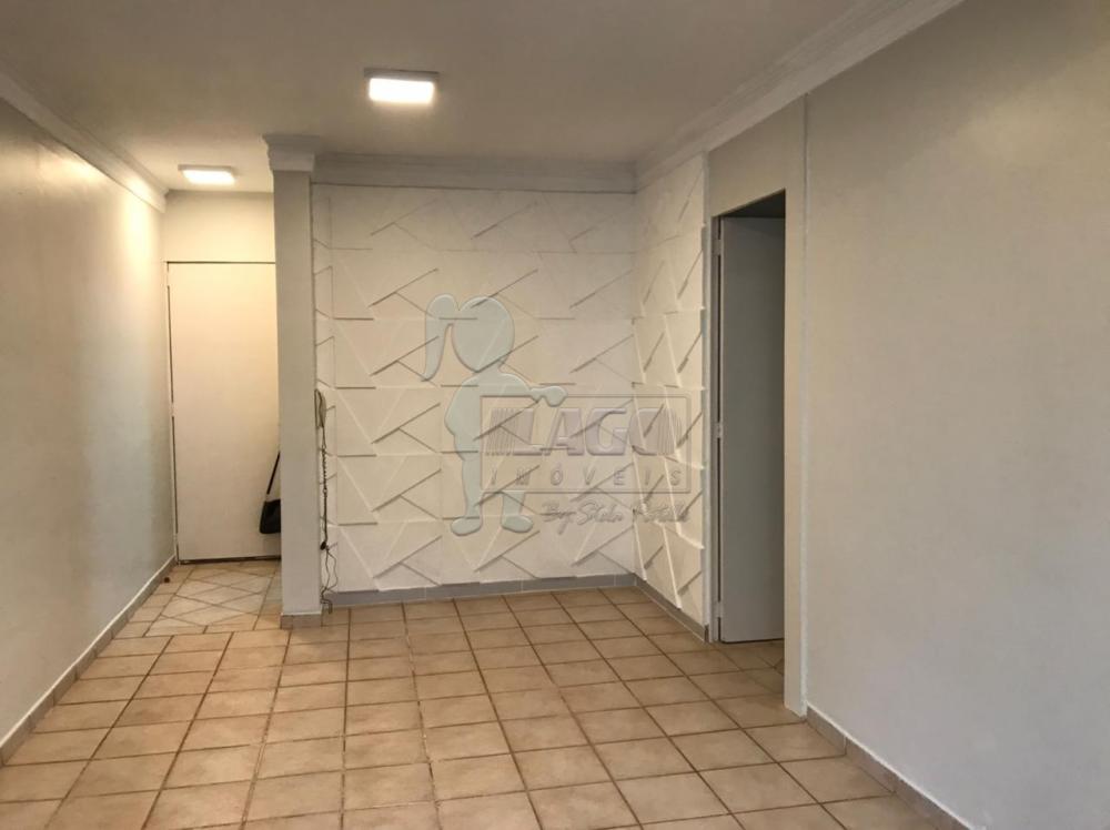 Alugar Apartamento / Padrão em Ribeirão Preto R$ 850,00 - Foto 1