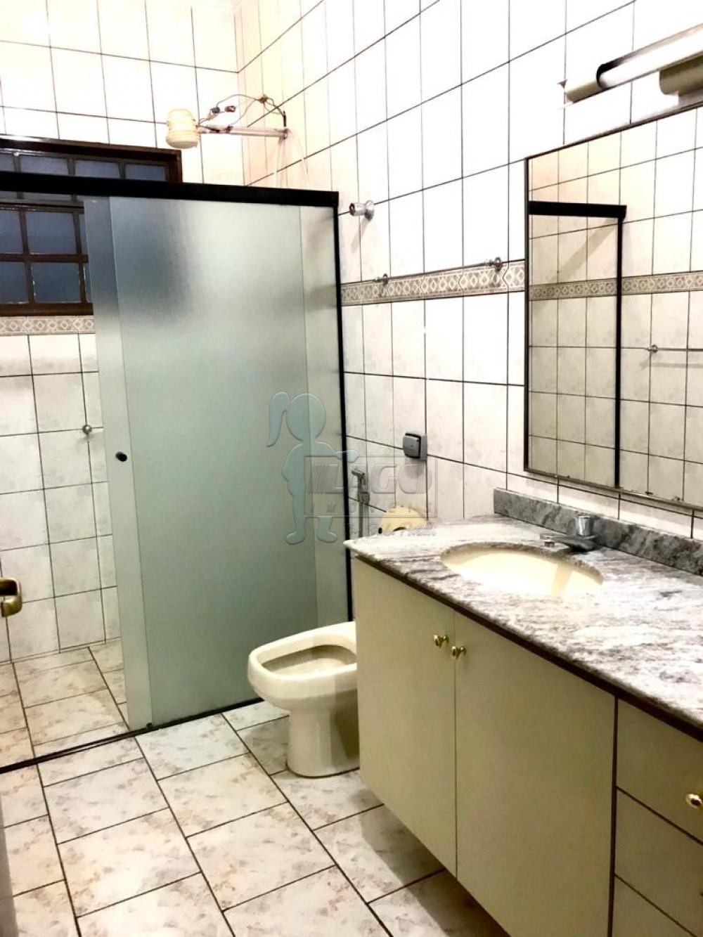 Alugar Casa / Padrão em Ribeirão Preto R$ 2.900,00 - Foto 12