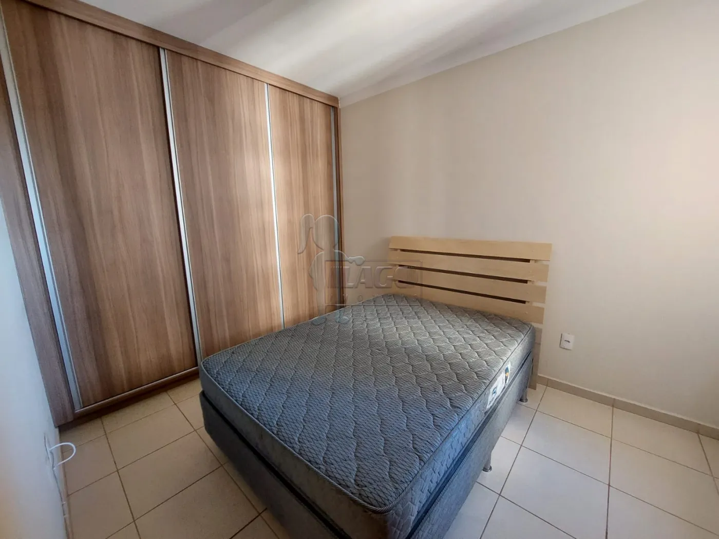 Alugar Apartamento / Padrão em Ribeirão Preto R$ 1.600,00 - Foto 9