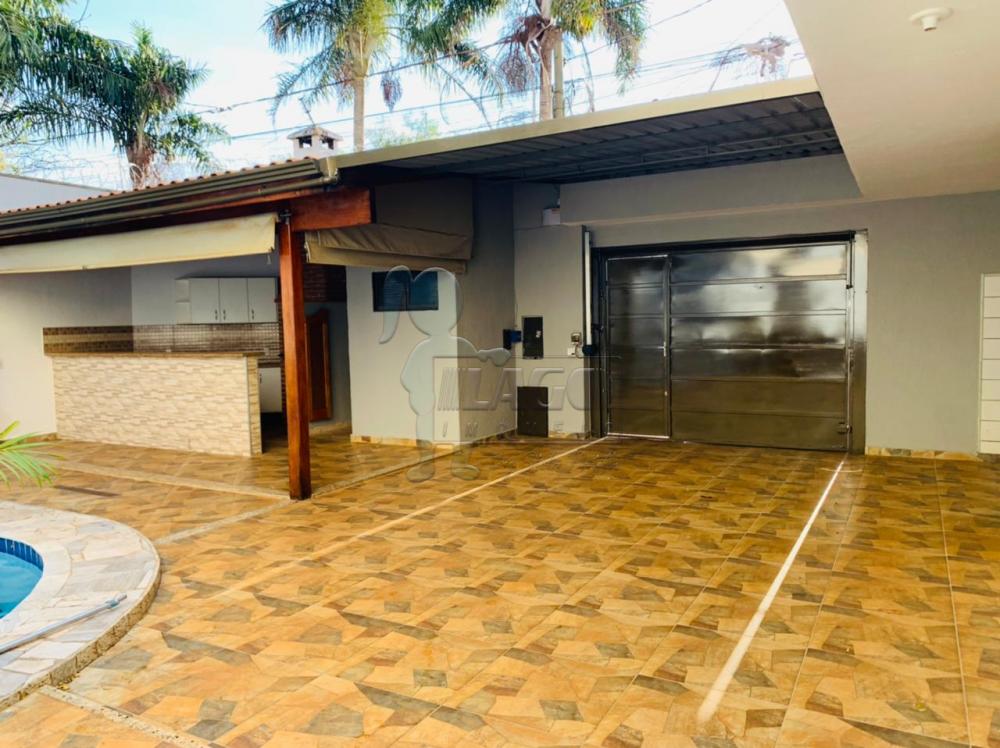Alugar Casa / Padrão em Ribeirão Preto R$ 1.900,00 - Foto 4