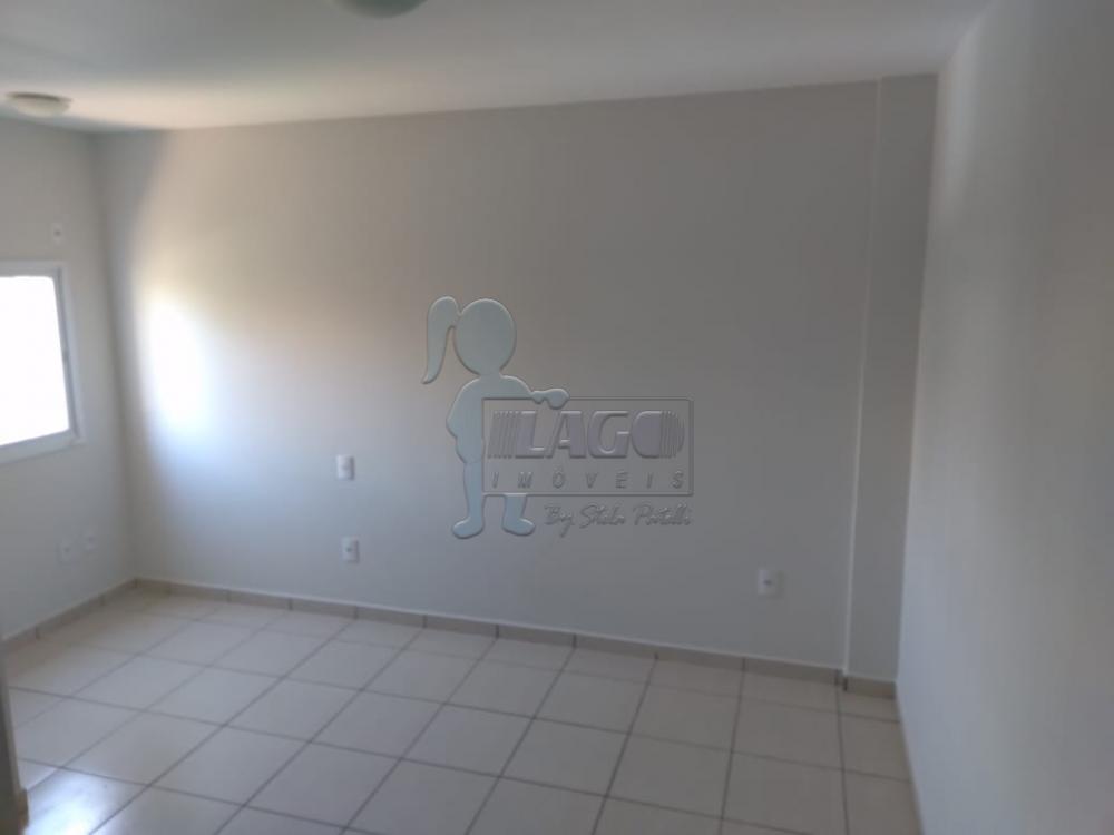 Alugar Apartamento / Padrão em Ribeirão Preto R$ 900,00 - Foto 4