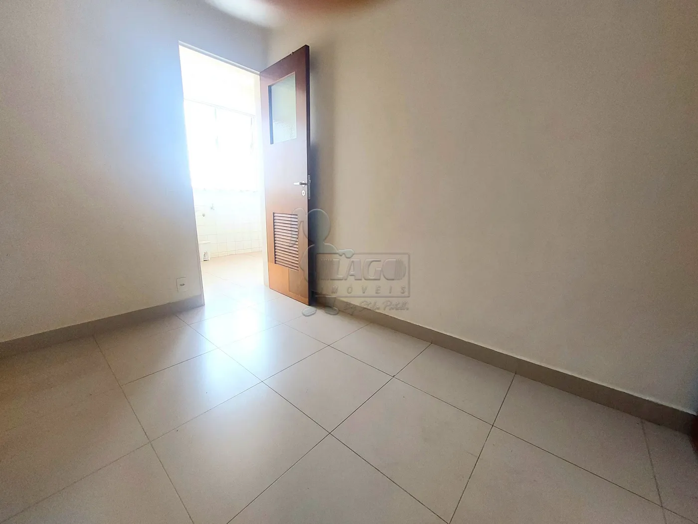 Alugar Apartamento / Padrão em Ribeirão Preto R$ 1.100,00 - Foto 12