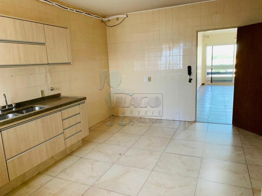 Alugar Apartamentos / Padrão em Ribeirão Preto R$ 1.300,00 - Foto 5