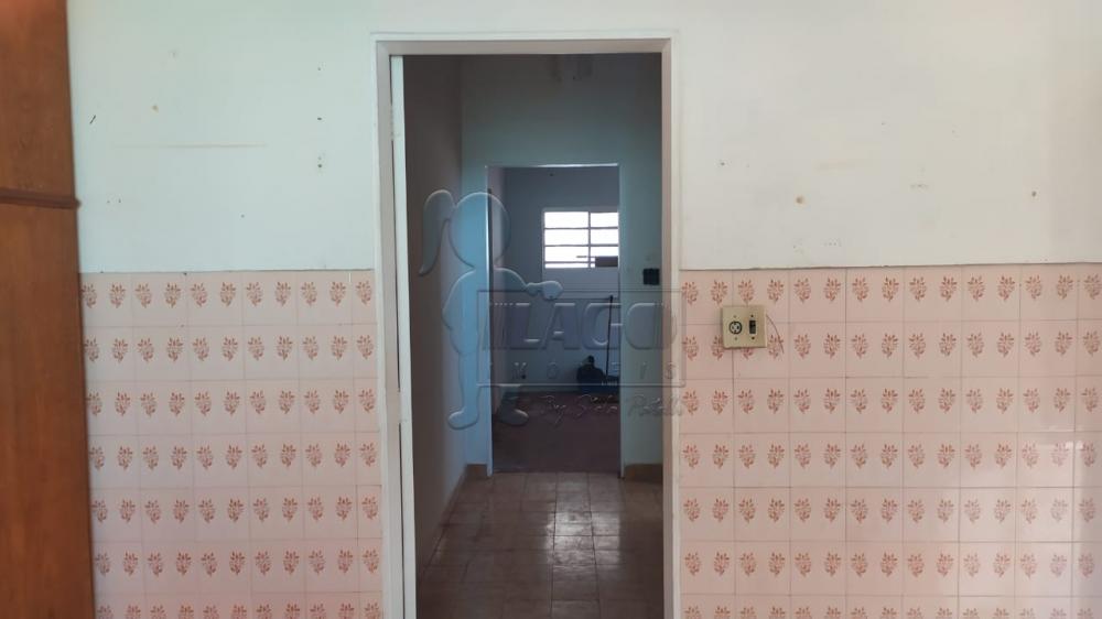 Alugar Casa / Padrão em Ribeirão Preto R$ 1.600,00 - Foto 7
