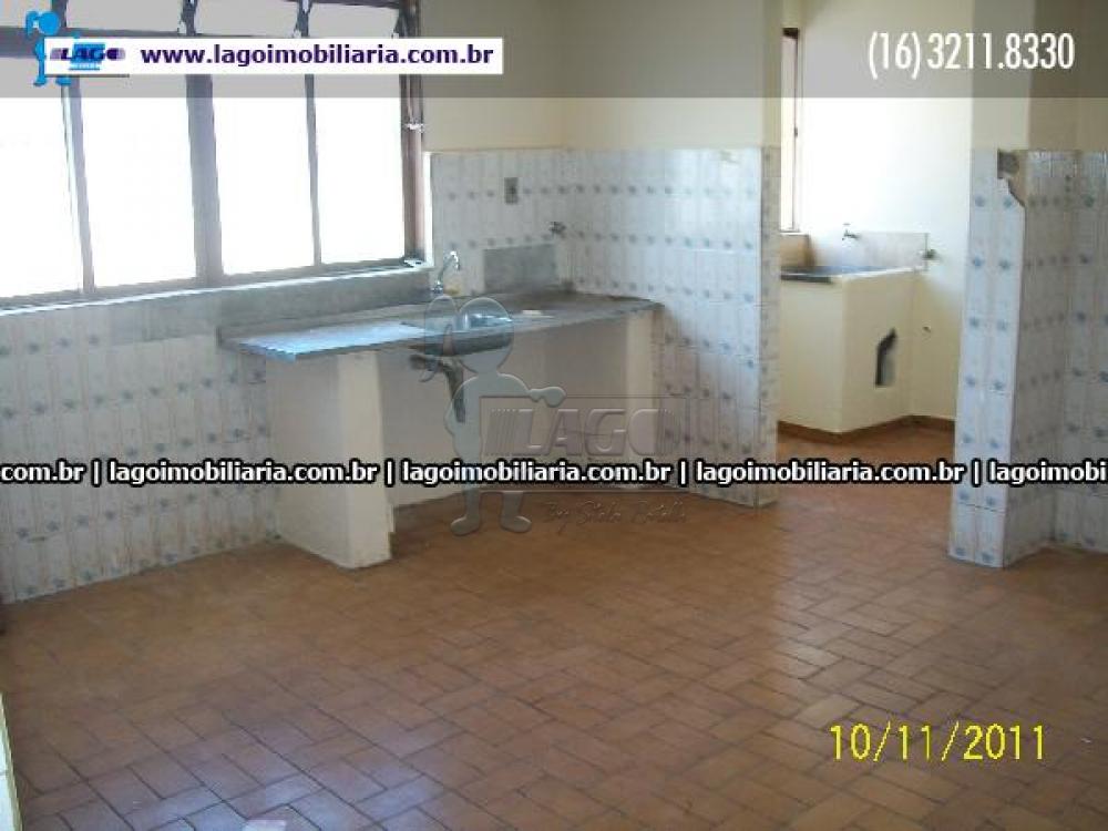 Alugar Casas / Padrão em Ribeirão Preto R$ 1.050,00 - Foto 2