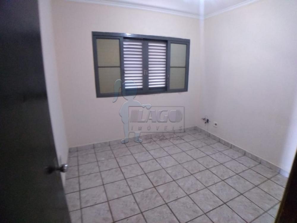 Alugar Casa / Padrão em Ribeirão Preto R$ 1.300,00 - Foto 5