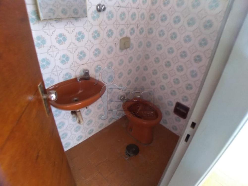 Alugar Casa / Padrão em Ribeirão Preto R$ 1.300,00 - Foto 13