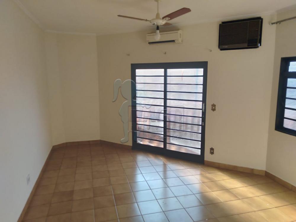 Alugar Casa / Padrão em Ribeirão Preto R$ 2.900,00 - Foto 3