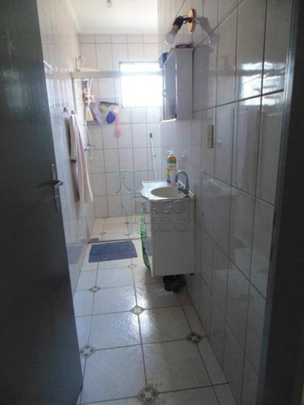 Alugar Casa / Padrão em Ribeirão Preto R$ 1.400,00 - Foto 10