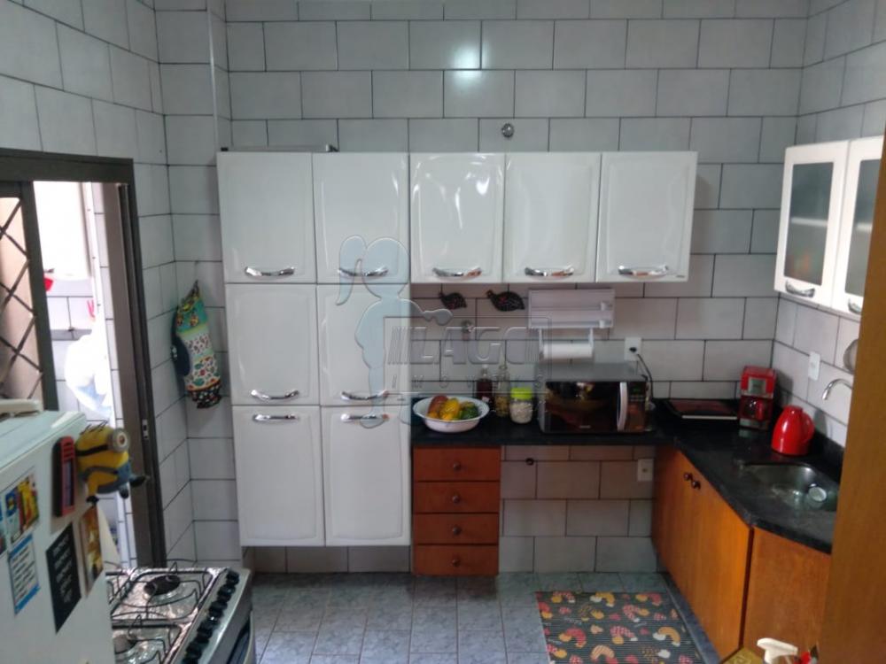 Alugar Apartamento / Padrão em Ribeirão Preto R$ 850,00 - Foto 11