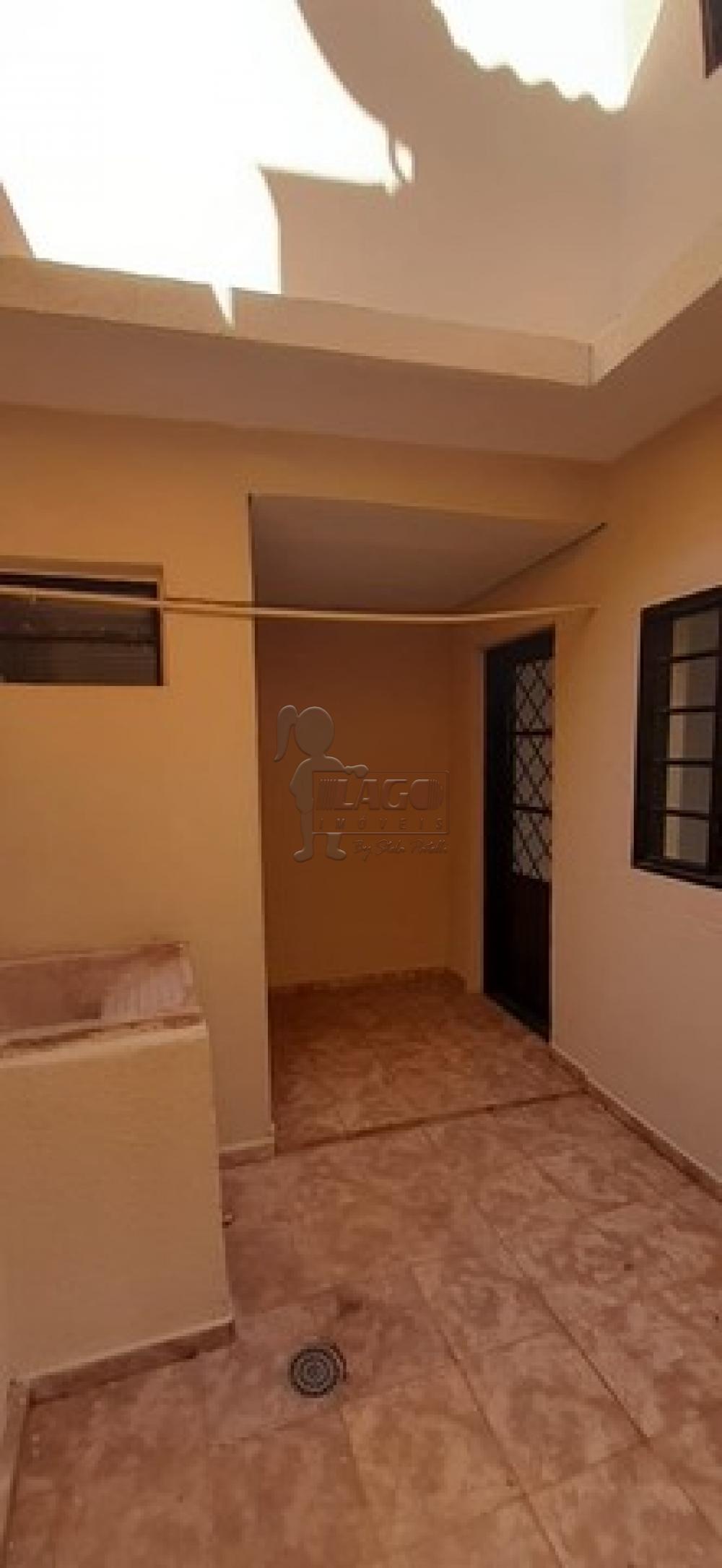 Alugar Casa / Padrão em Ribeirão Preto R$ 1.650,00 - Foto 12