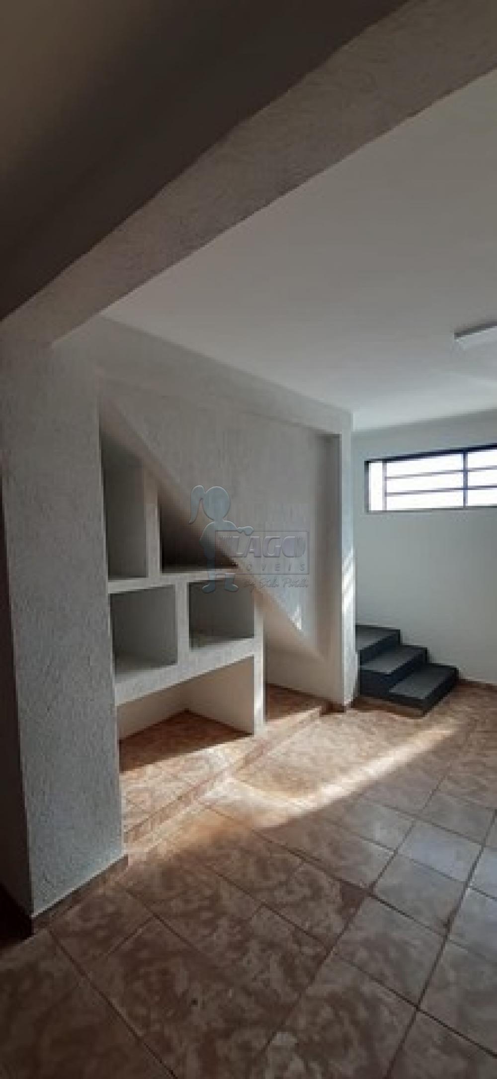 Alugar Casa / Padrão em Ribeirão Preto R$ 1.650,00 - Foto 1