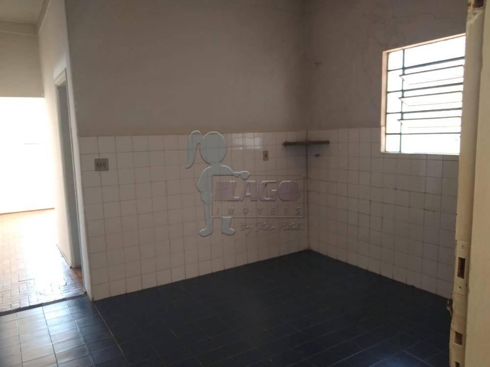 Alugar Casa / Padrão em Ribeirão Preto R$ 2.200,00 - Foto 16