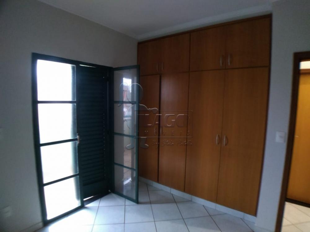 Alugar Apartamento / Padrão em Ribeirão Preto R$ 1.400,00 - Foto 9