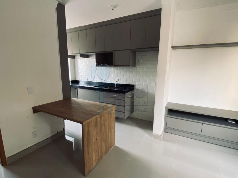 Alugar Apartamento / Padrão em Ribeirão Preto R$ 900,00 - Foto 1