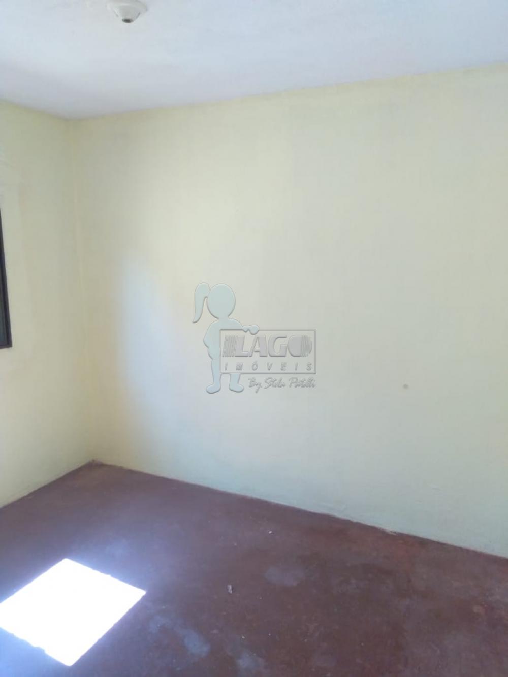 Alugar Casa / Padrão em Ribeirão Preto R$ 650,00 - Foto 3