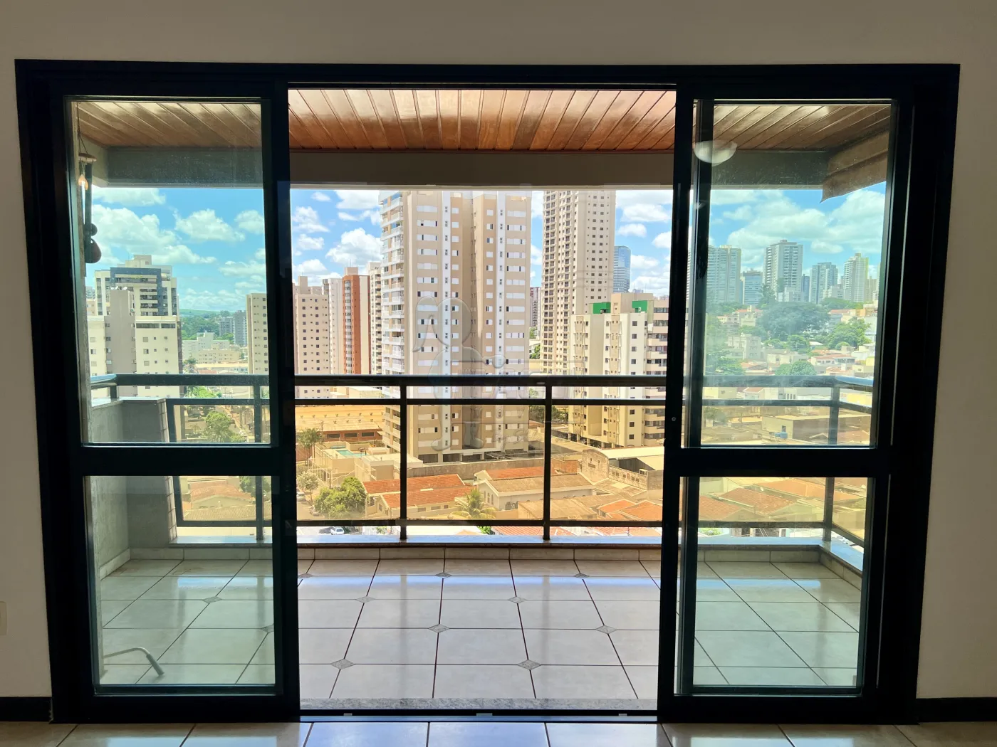 Comprar Apartamentos / Padrão em Ribeirão Preto R$ 699.000,00 - Foto 3