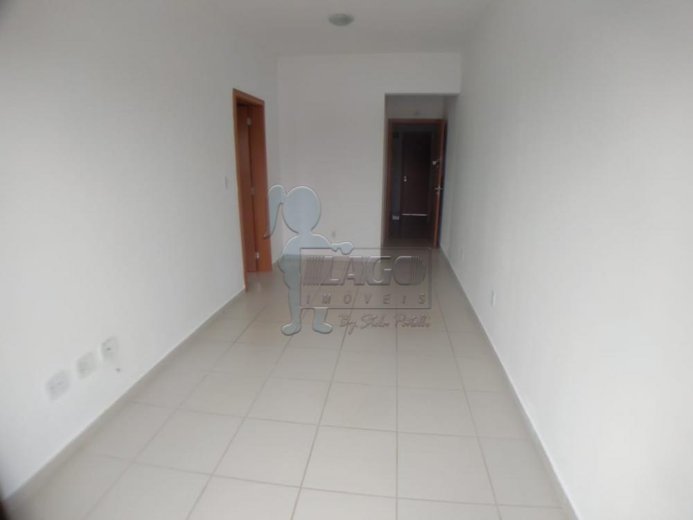 Alugar Apartamento / Padrão em Ribeirão Preto R$ 1.600,00 - Foto 1