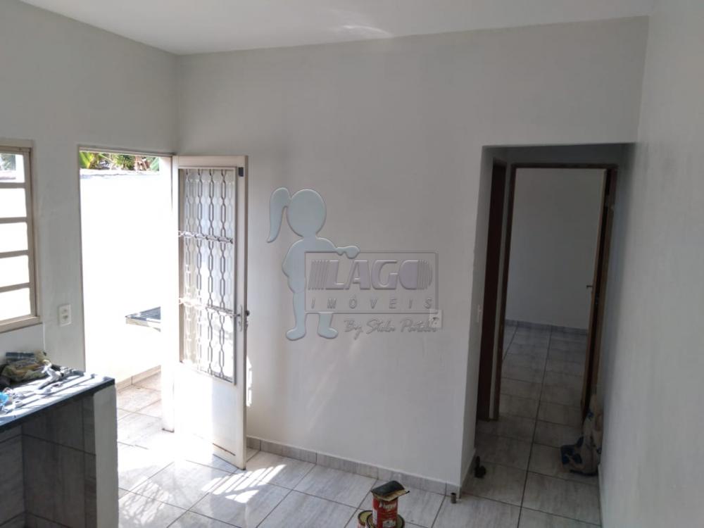 Alugar Casa / Padrão em Ribeirão Preto R$ 700,00 - Foto 5