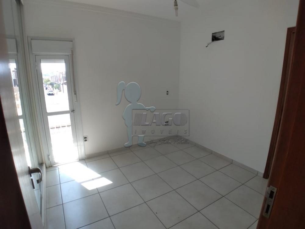 Alugar Apartamento / Padrão em Ribeirão Preto R$ 1.200,00 - Foto 12