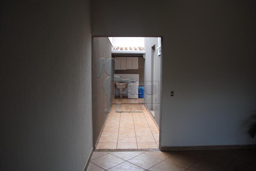 Alugar Casa / Padrão em Ribeirão Preto R$ 1.900,00 - Foto 16