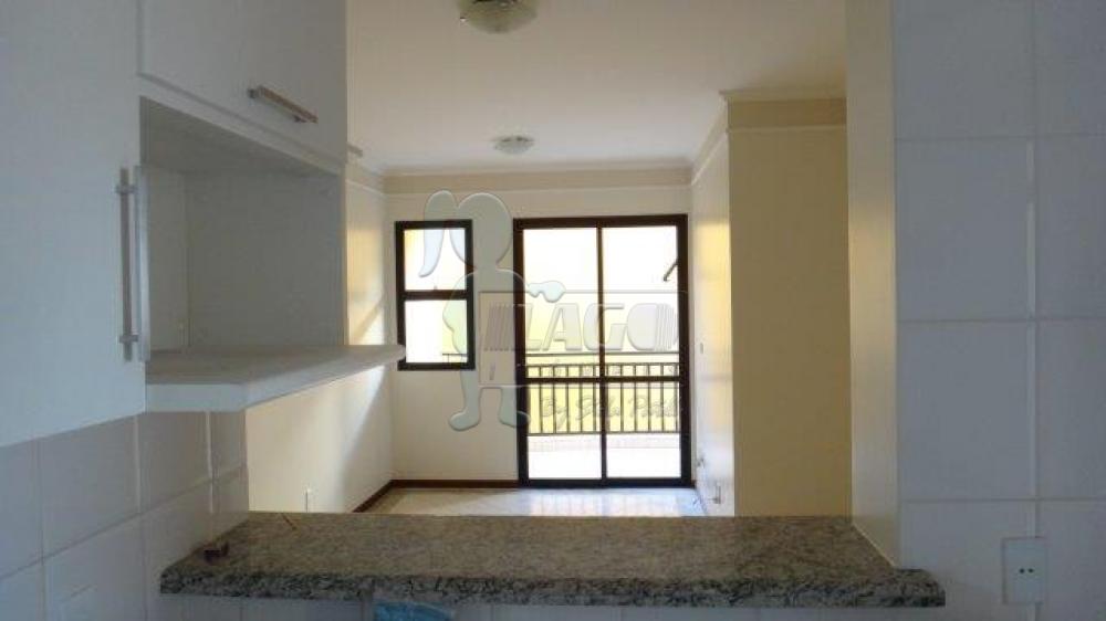 Alugar Apartamento / Padrão em Ribeirão Preto R$ 1.300,00 - Foto 2