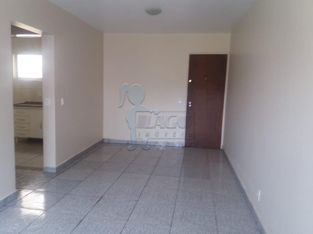 Alugar Apartamento / Padrão em Ribeirão Preto R$ 900,00 - Foto 1