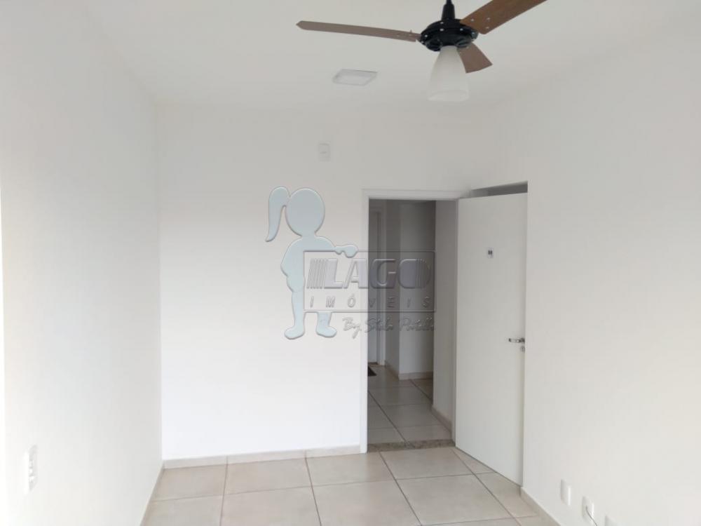 Alugar Apartamento / Padrão em Ribeirão Preto R$ 800,00 - Foto 2