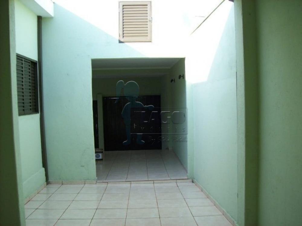 Comprar Casas / Padrão em Ribeirão Preto R$ 255.000,00 - Foto 1