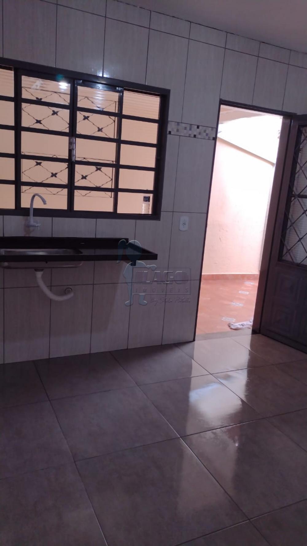 Alugar Casa / Padrão em Ribeirão Preto R$ 850,00 - Foto 5