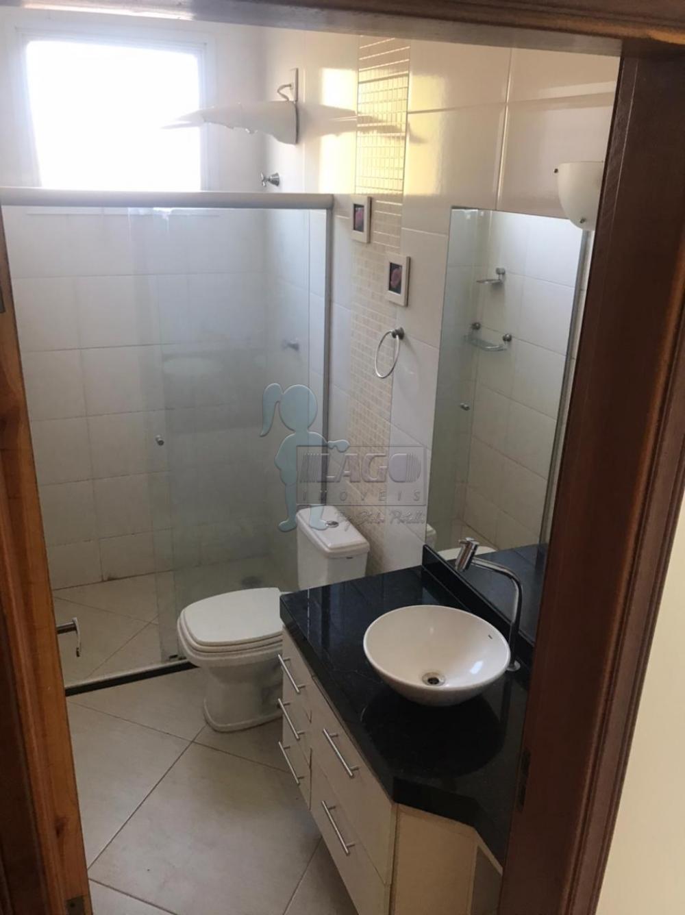 Alugar Apartamento / Padrão em Ribeirão Preto R$ 1.100,00 - Foto 3