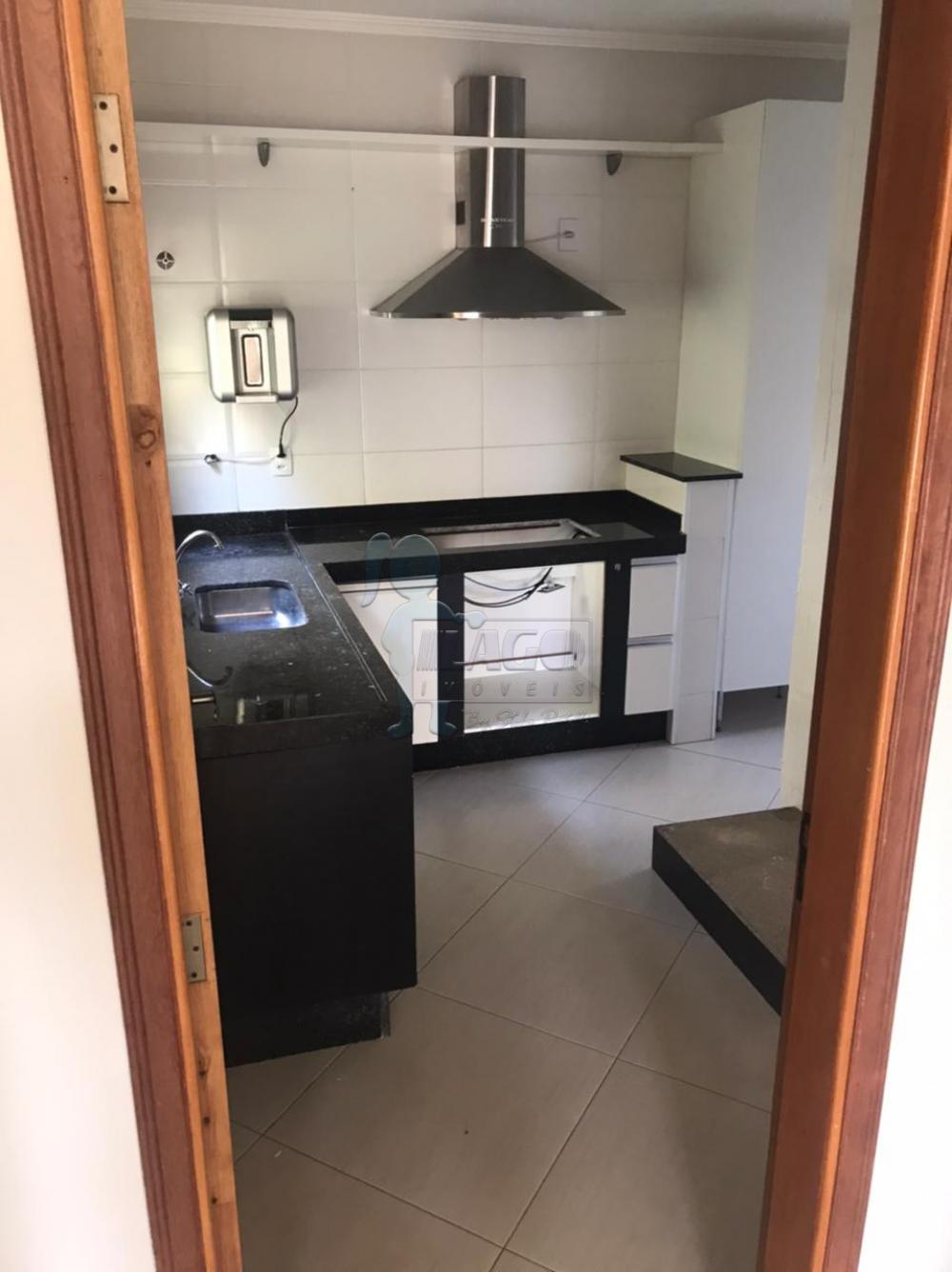 Alugar Apartamento / Padrão em Ribeirão Preto R$ 1.100,00 - Foto 4