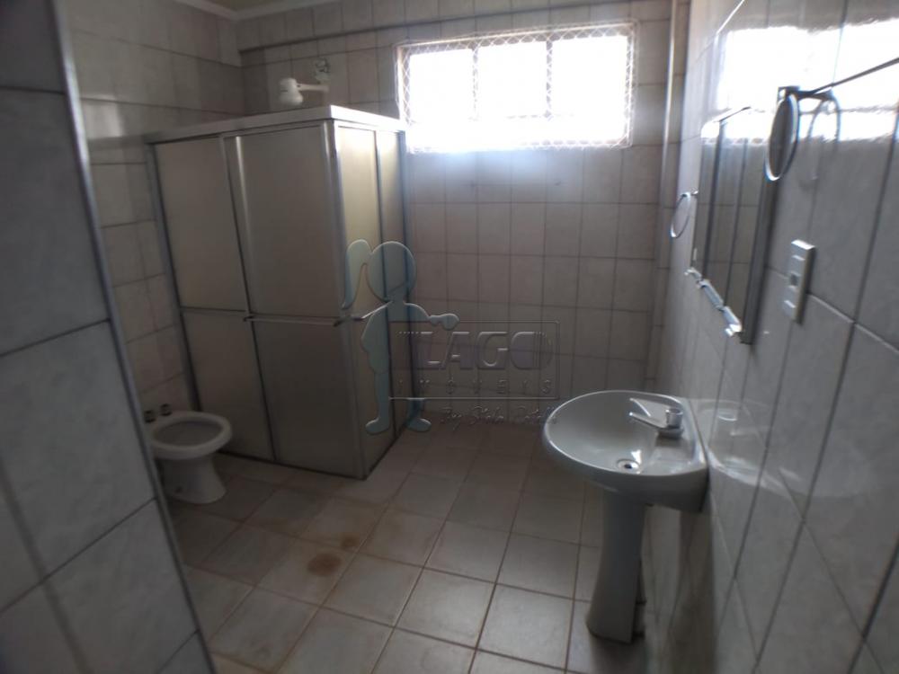 Alugar Apartamento / Padrão em Ribeirão Preto R$ 1.100,00 - Foto 11